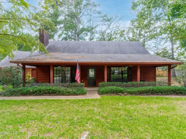 104 Caroline Cv, Clinton, MS 39056