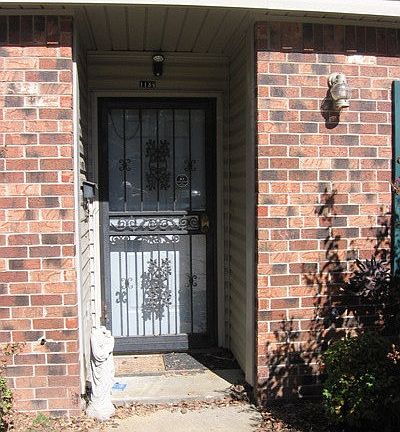 2nd image of 1134 Willow St