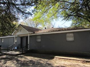 505 13th St, Huntsville, TX 77340