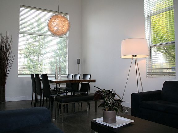 LIVING ROOM / DINING ROOM
