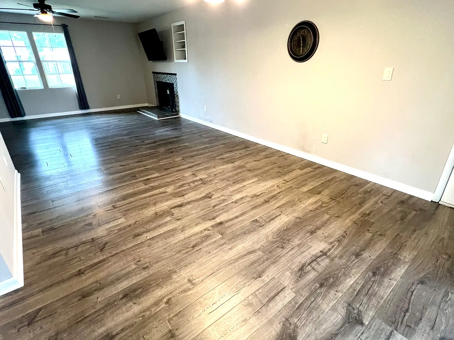3 bed, 1414 sqft, $2,350 — Photo 2