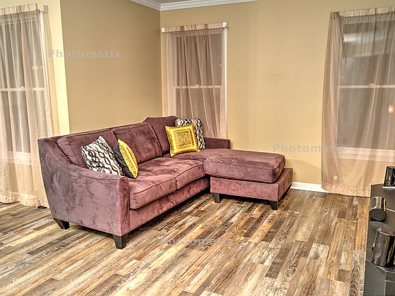 Master Bedroom Lounge Area