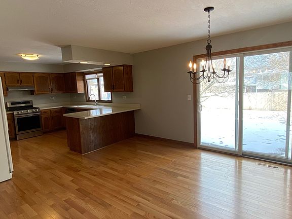 5th image of 1502 Eagle Vista Dr
