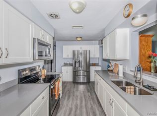 23 N Melbourne St, Beverly Hills, FL 34465