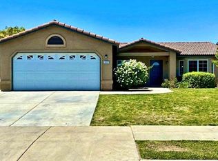 1972 Madison Dr, Madera, CA