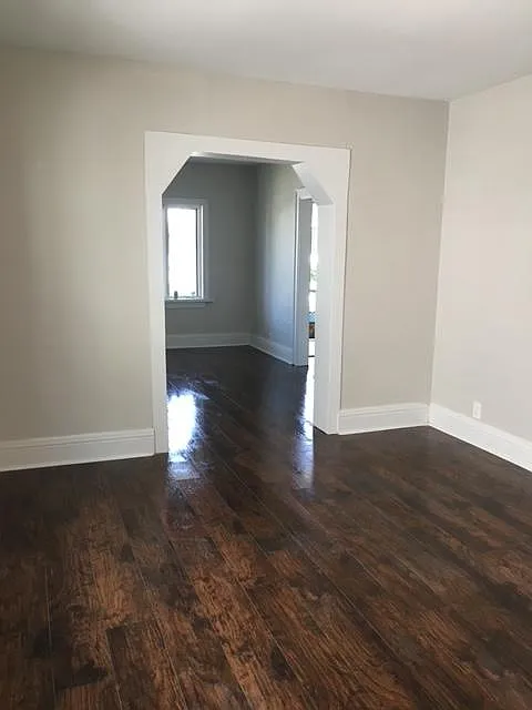 3 bed, 2200 sqft, $1,200 — Photo 4