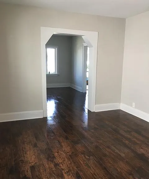 712 Hopkins St — Photo 4