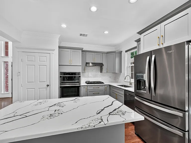 5900 Atlanta Dr — Photo 9