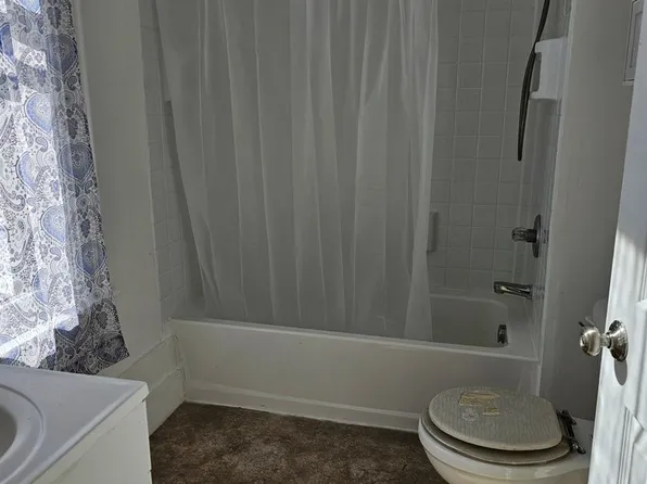 420 E 17th Street, 420 E 17th St APT 1, Cheyenne, WY 82001