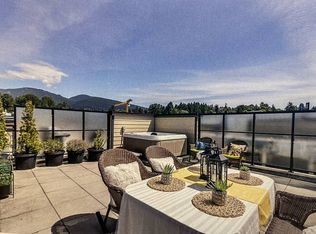 733 W 14th St, North Vancouver, BC V7M0C6