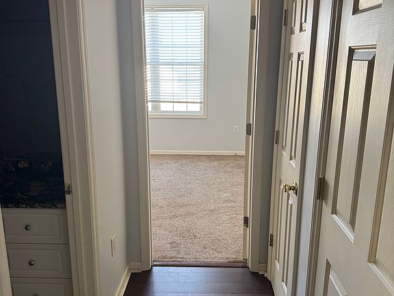 4th image of 3930 Bardstown Ct #201-D