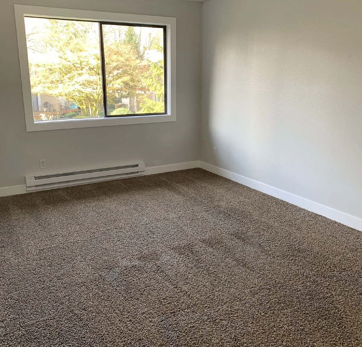 2 bed, 1.5 bath, 1072 sqft, $2,045 — Photo 2