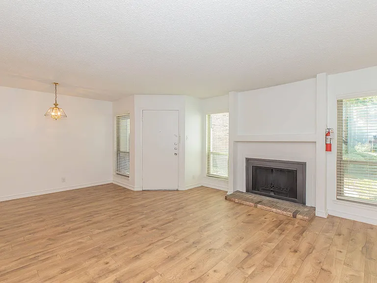 Wolfe Run Apartments — Photo 18