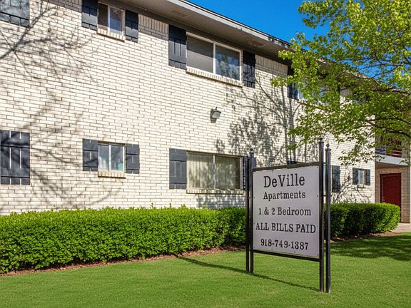 Welcome to DeVille Apartments in Brookside neighborhood of Tulsa!
1115 E. 48th St. S.
Tulsa, OK 74105