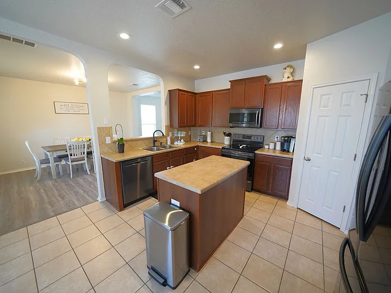 740 Fountain Gate — Photo 21