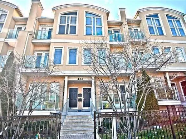 432 Kenneth Ave #3, Toronto, ON M2N 7M3