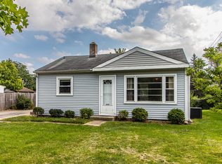 18229 W Big Oaks Rd, Grayslake, IL 60030