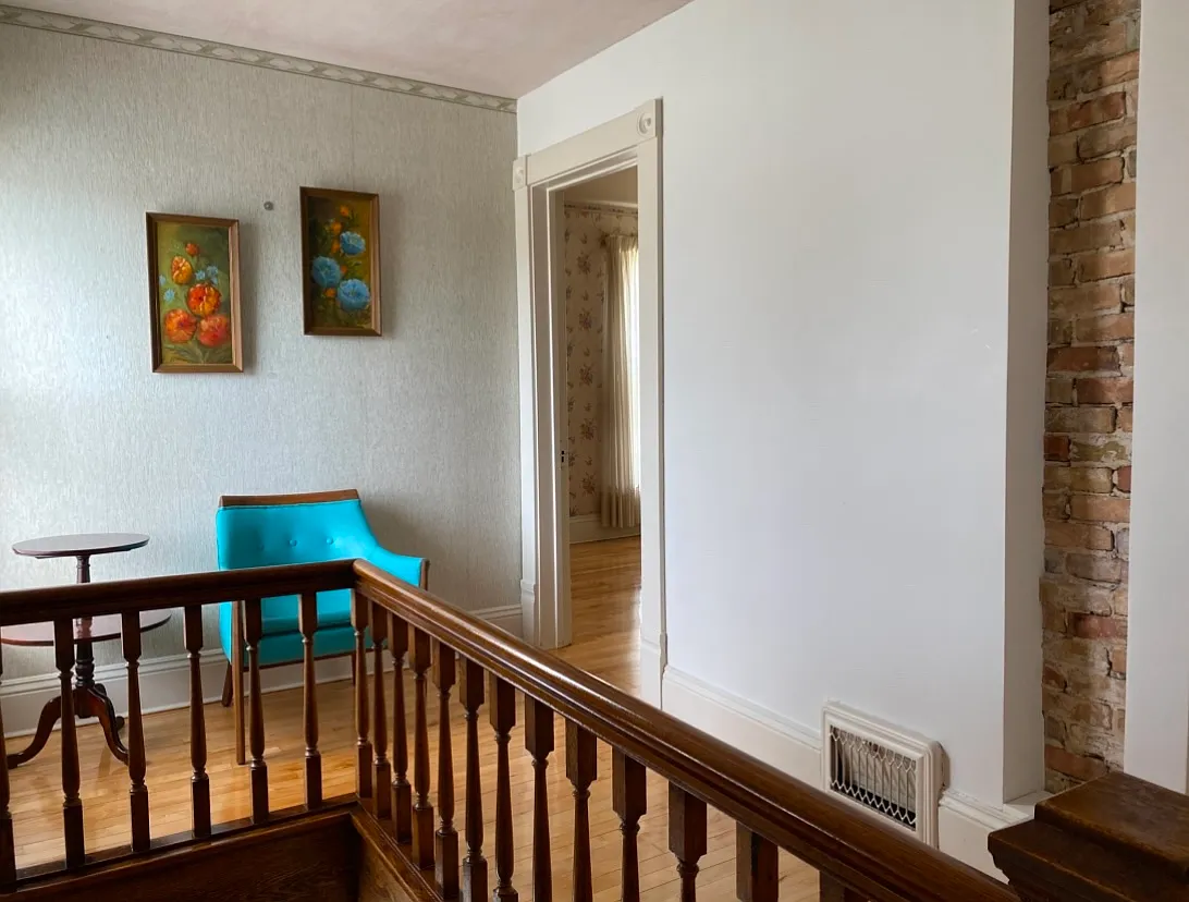 320 E Baldwin St — Photo 4
