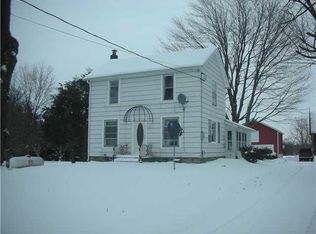 3525 Coomer Rd, Newfane, NY 14108