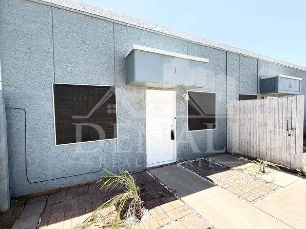 2061 S Apache Dr #1, Apache Junction, AZ 85120