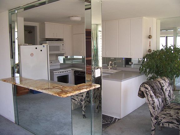 5th image of 505 N Lake Shore Dr APT 1216