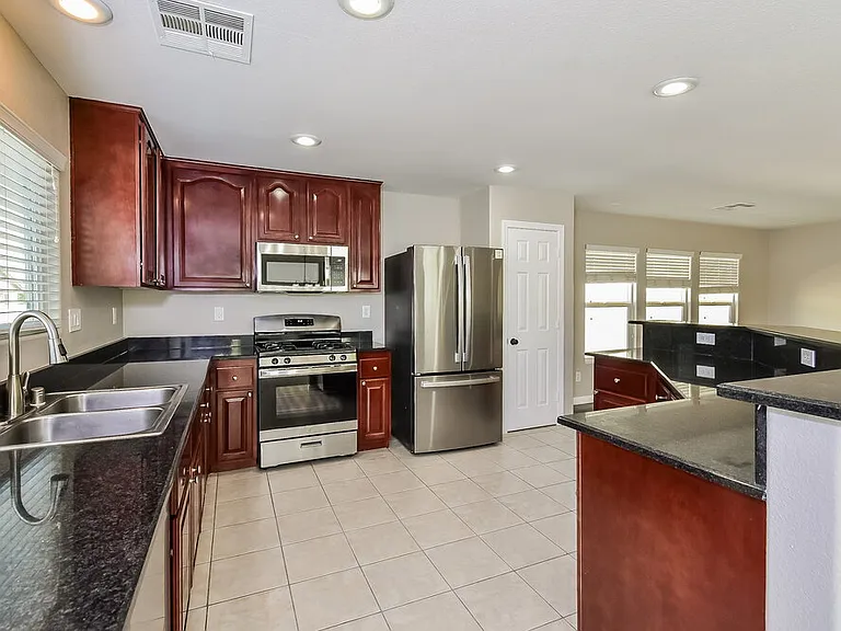 5304 Welch Valley Ave — Photo 7