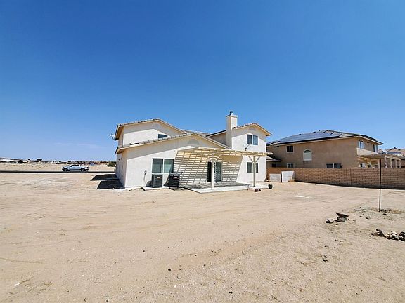 3rd image of 26989 Lakeview Dr