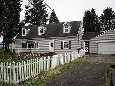 3403 Oak St photo 1
