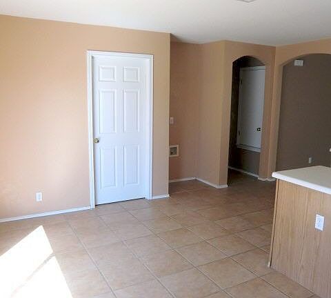 5th image of 717 Blair Ave