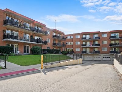 940 Holbrook Rd APT 2C, Homewood, IL, 60430