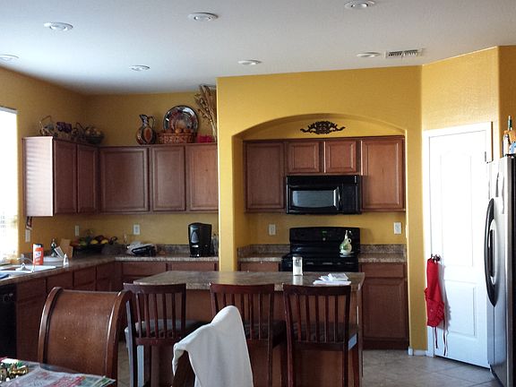 2nd image of 10426 W Southgate Ave