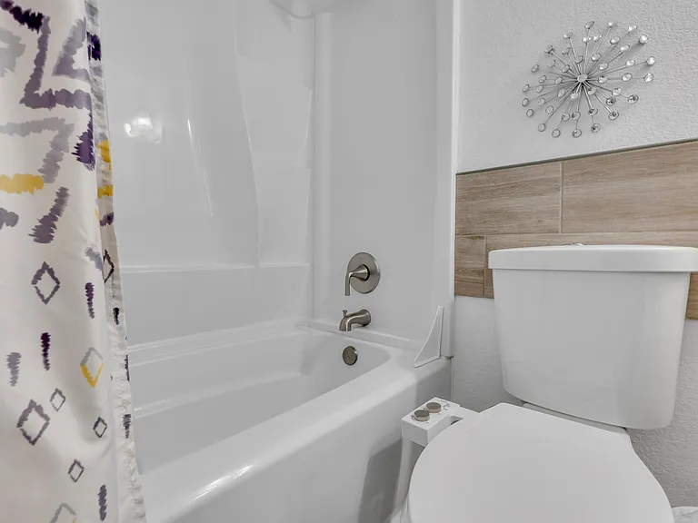 616 S Hardy Dr — Photo 22