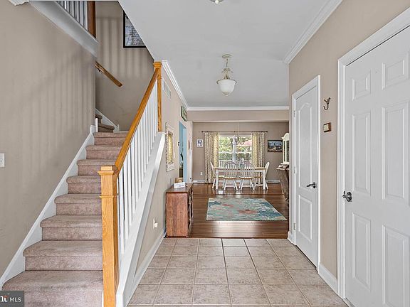 3rd image of 20274 Fleming Cir