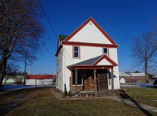 209 Center St, Randolph, WI 53956