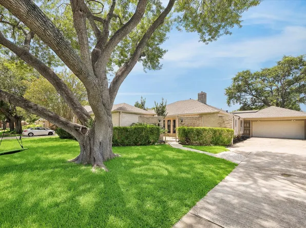7618 Bankside Dr, Houston, TX 77071