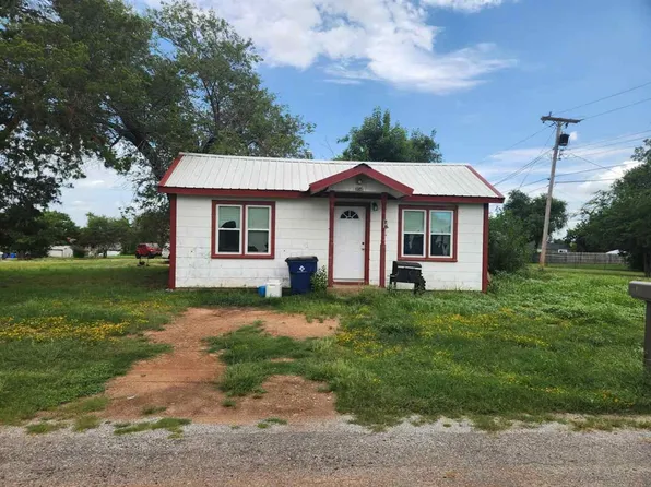 304 S 2nd St, Cache, OK 73527