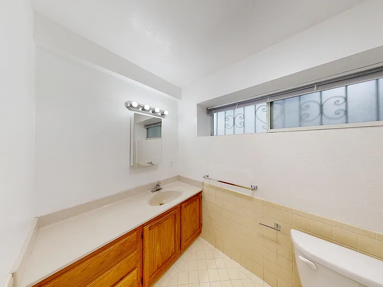2898 Jackson St — Photo 7