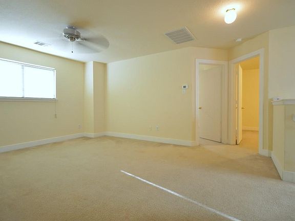 3rd image of 10671 Cobblecreek Way