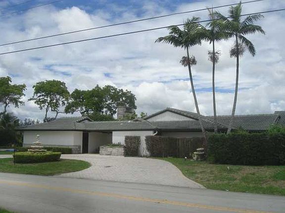 2nd image of 19420 Royal Birkdale Dr