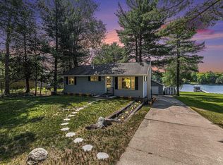 8781 Clam Lake Rd, Bellaire, MI 49615