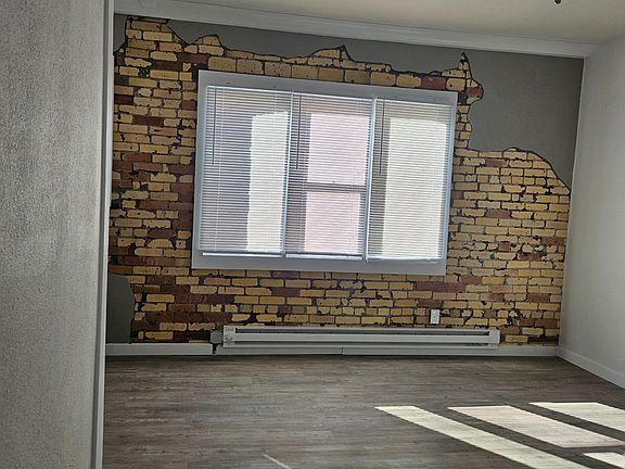 4th image of 312 Shoshone St E #C5