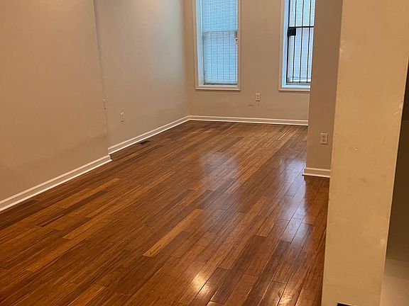 3rd image of 1417 W Dauphin St #1