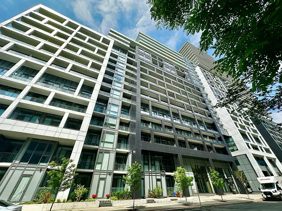 60 Princess St #338