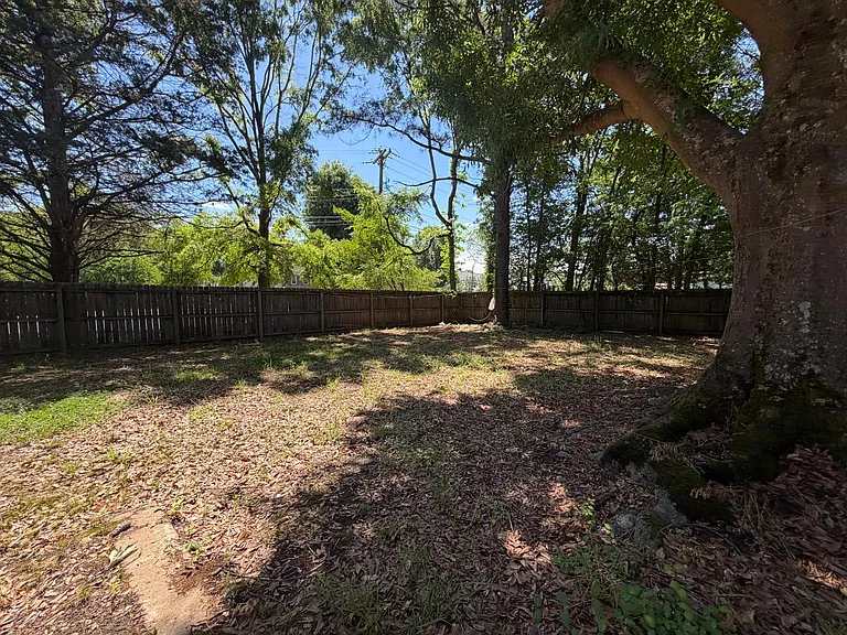 5600 Carmel Rd — Photo 43