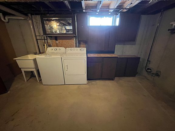 2nd image of 484 W 30th St