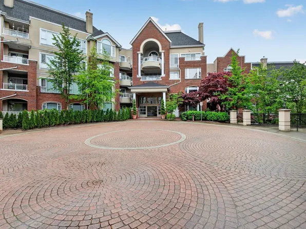 5262 Oakmount Cres #513, Burnaby, BC V5H 4R7