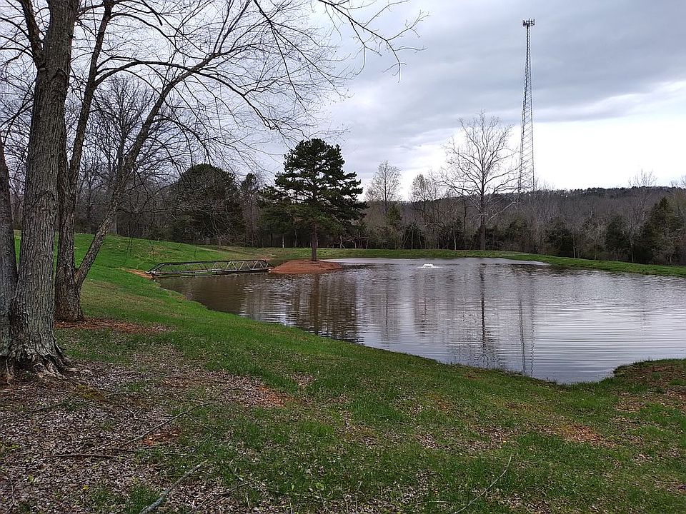 2nd image of 10097 Jordan Rd