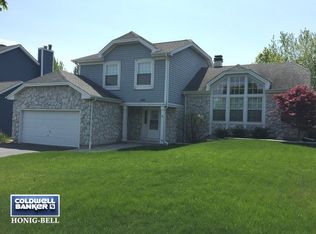 545 Eastwick Ln, Bartlett, IL 60103