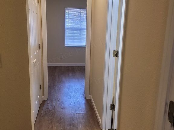 4th image of 1909 Westmoor Dr APT 5