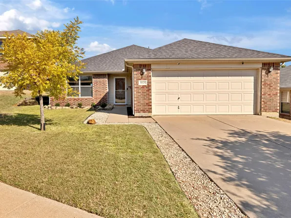 8029 Colbi Ln, Fort Worth, TX 76120